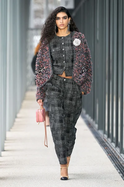 Look 20